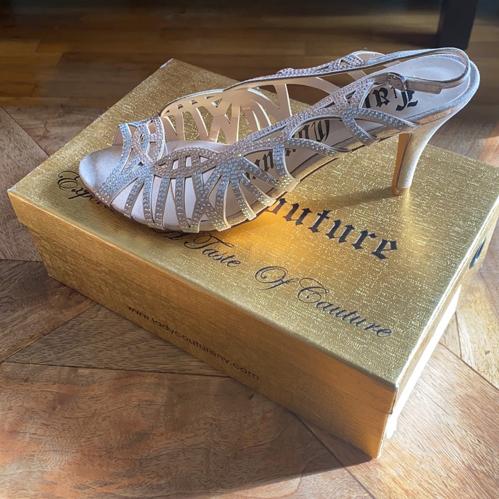 🚨LAST CHANCE Vintage Sling Back Heels